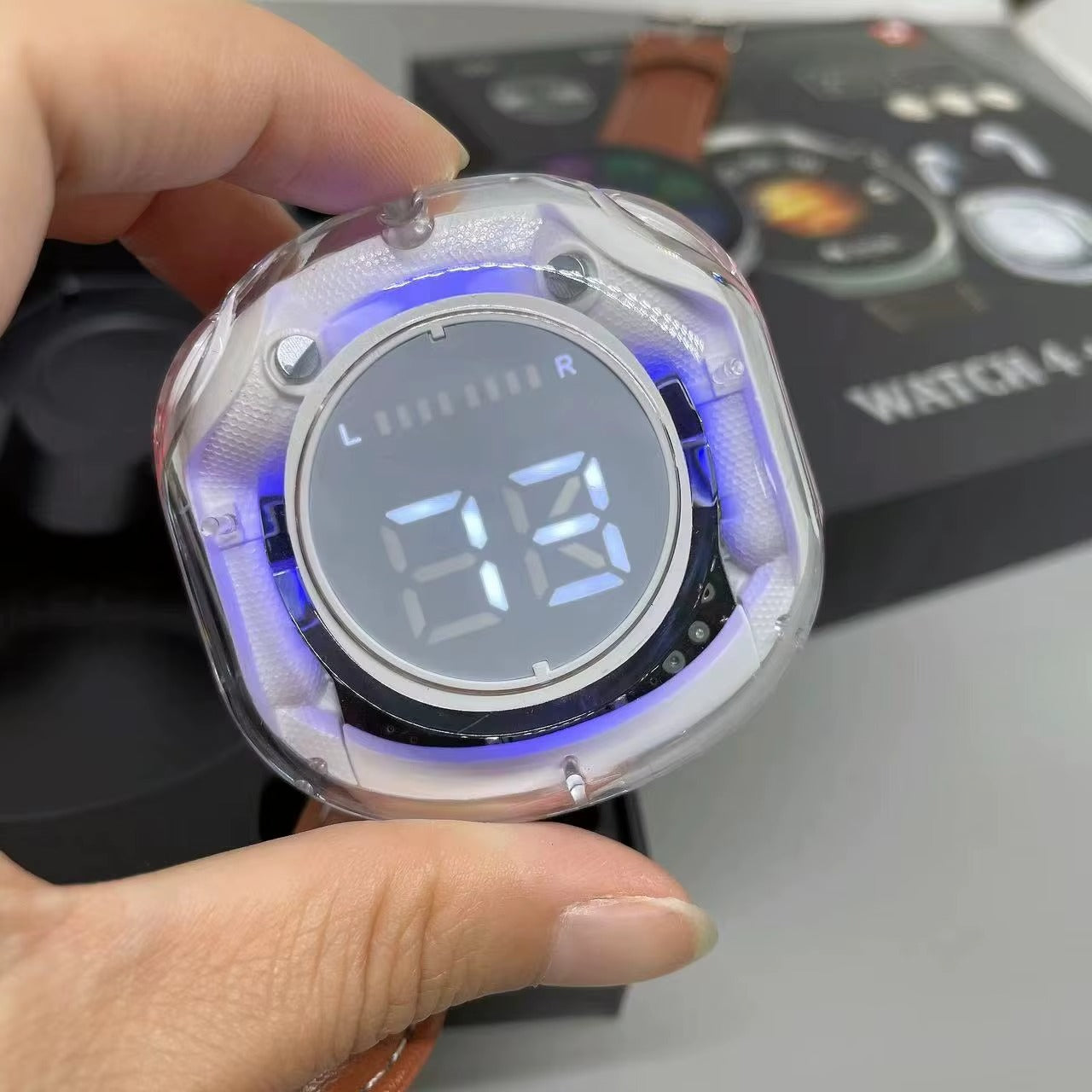 Часы 4 с Bluetooth-наушниками