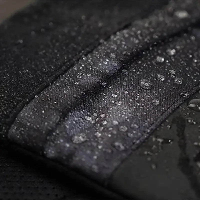 Мужская сумка под мышкой