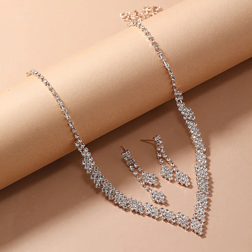 Свадебный комплект украшений ожерелье и серьги