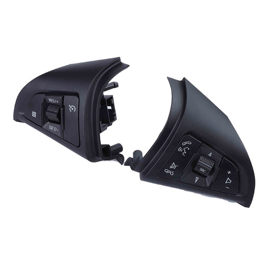 Кнопки управления на руле