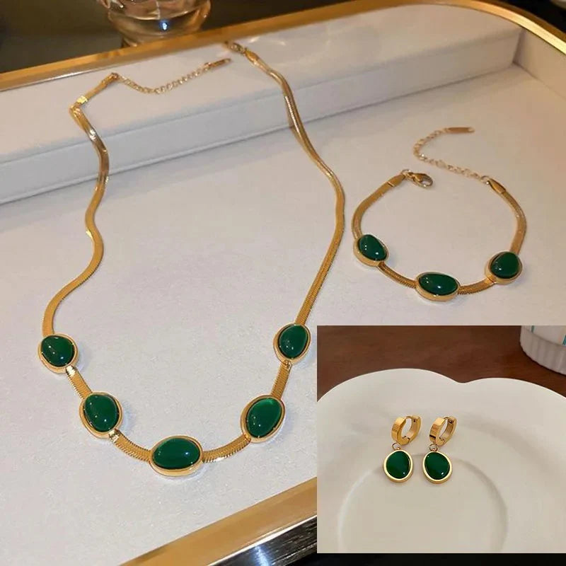 Набор украшений из нержавеющей стали с изумрудом