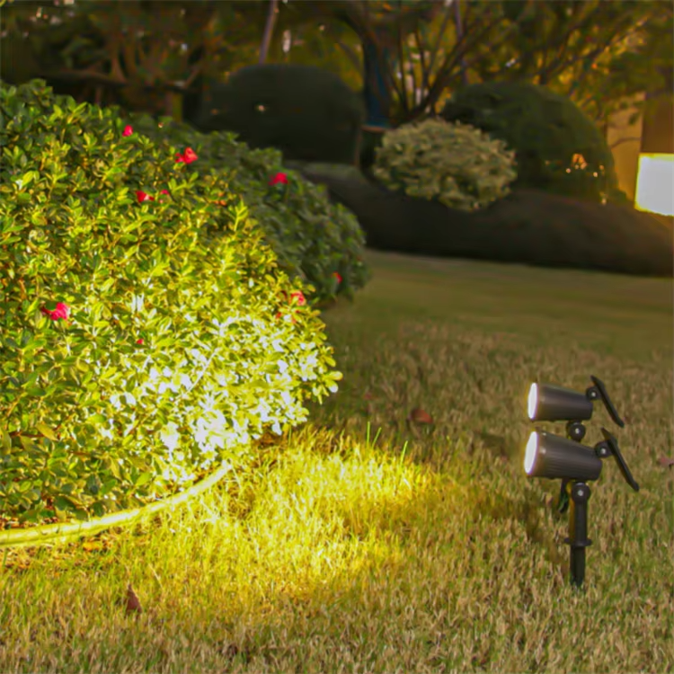 Солнечные уличные прожекторы