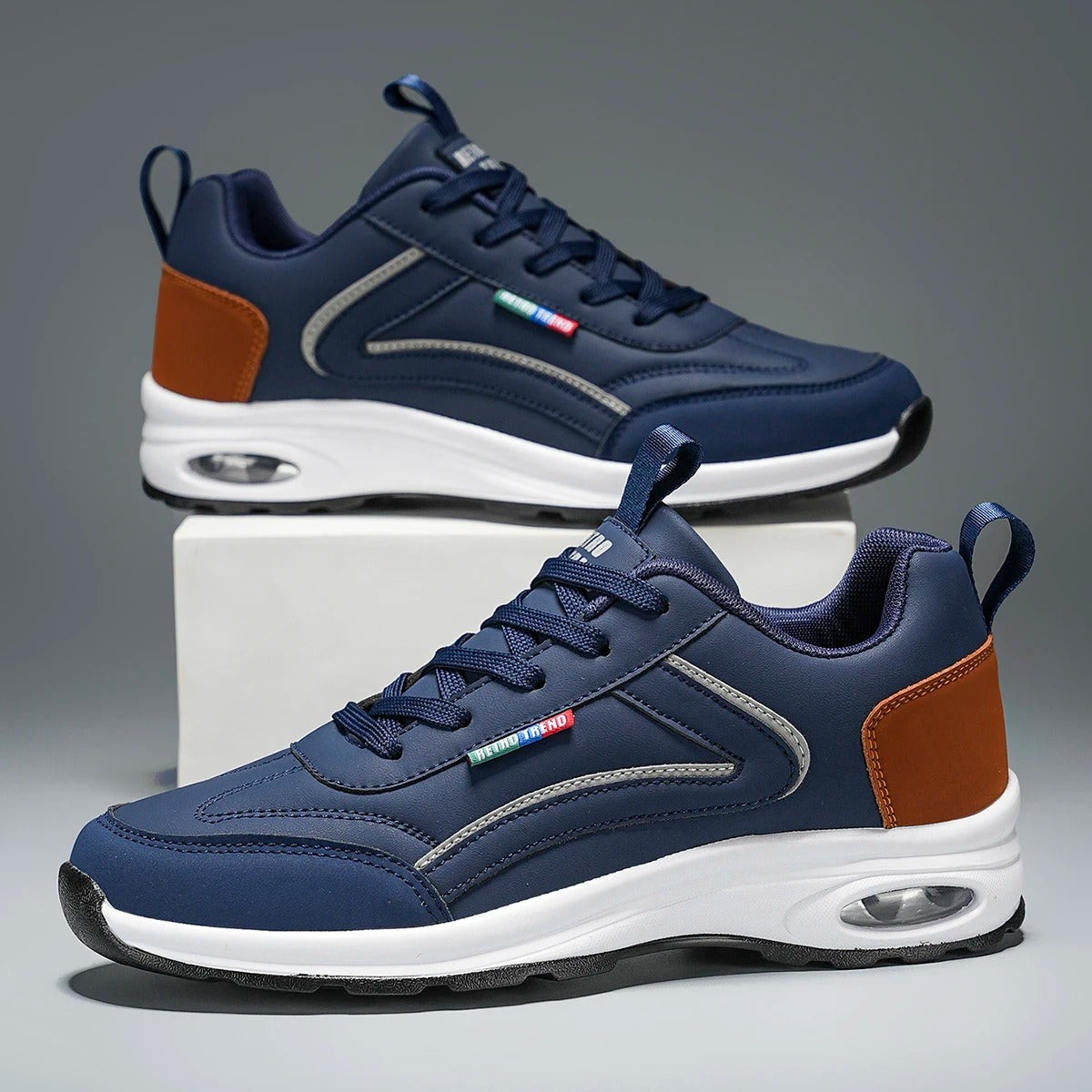 Спортивные кроссовки больших размеров