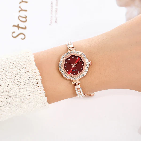 Роскошные часы в форме цветка