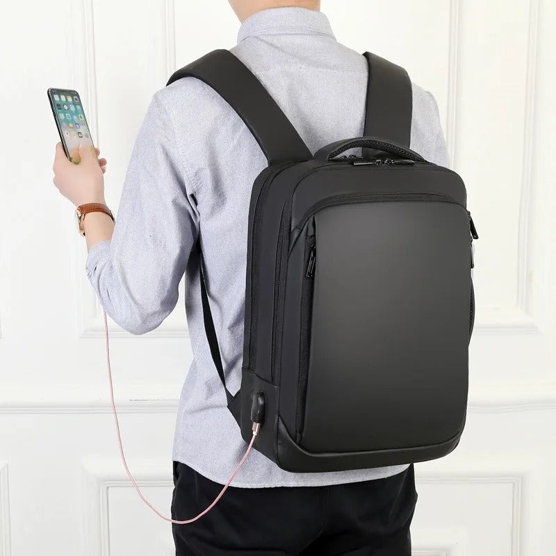 Рюкзак со встроенным USB-портом