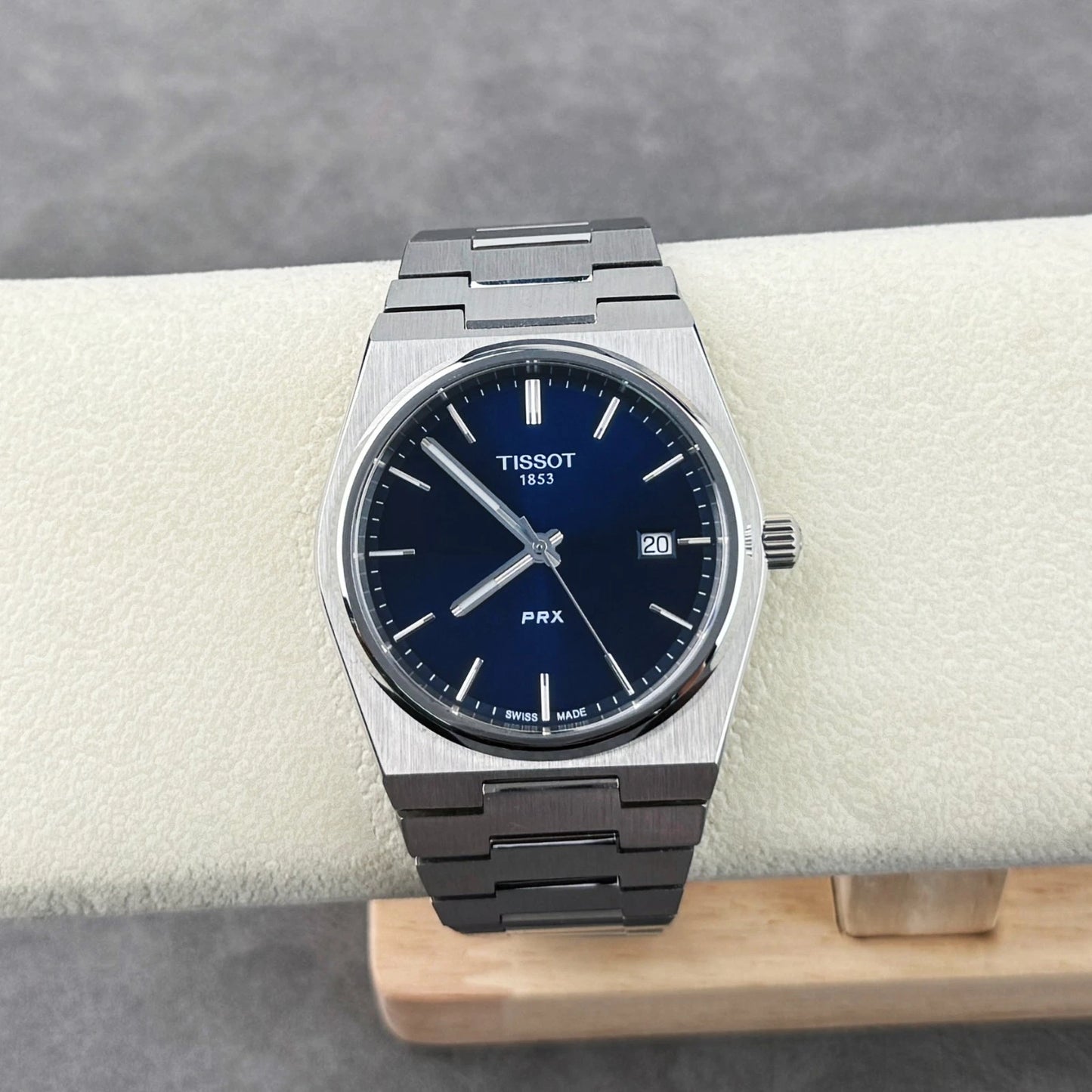 Синие мужские часы Tissot